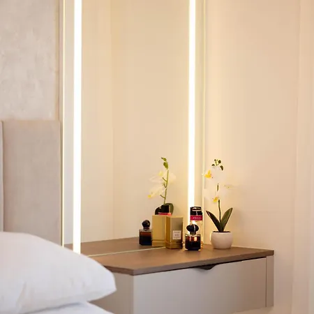 公寓 Amoris - Luxury Penthouse With Private Rooftop & Jacuzzi 扎达尔